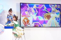 「ひみつのアイプリ」をプレイする吉川ひより