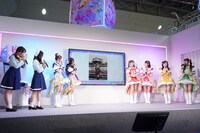 「子供の頃夢中になっていた自分だけのヒミツの世界は？」という質問に回答する吉川ひより（右端）