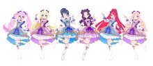 「シンデレラのラララ♡」の新衣装を着た辻野かなみと杏ジュリア、アイプリのキャラクターたち。