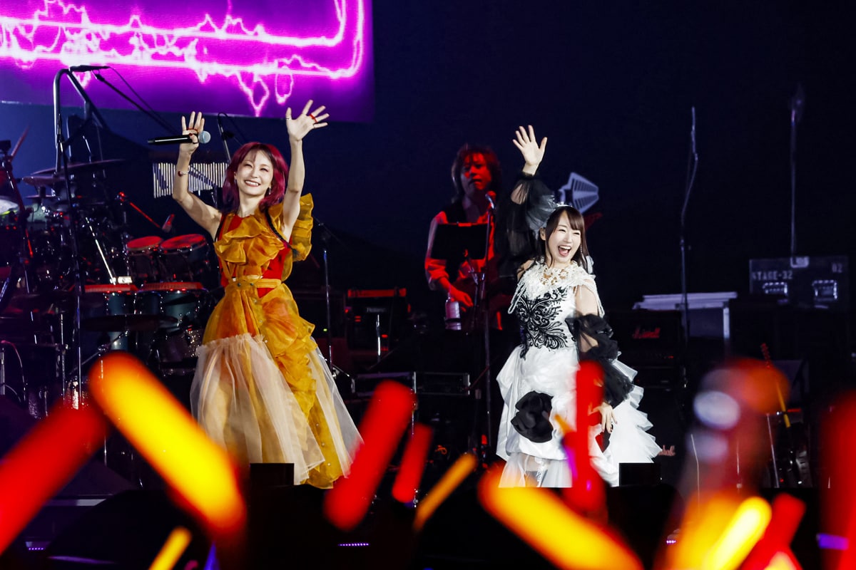 水樹奈々＆LiSAが「Pray」「Rising Hope」をコラボ歌唱、「アニサマ」3