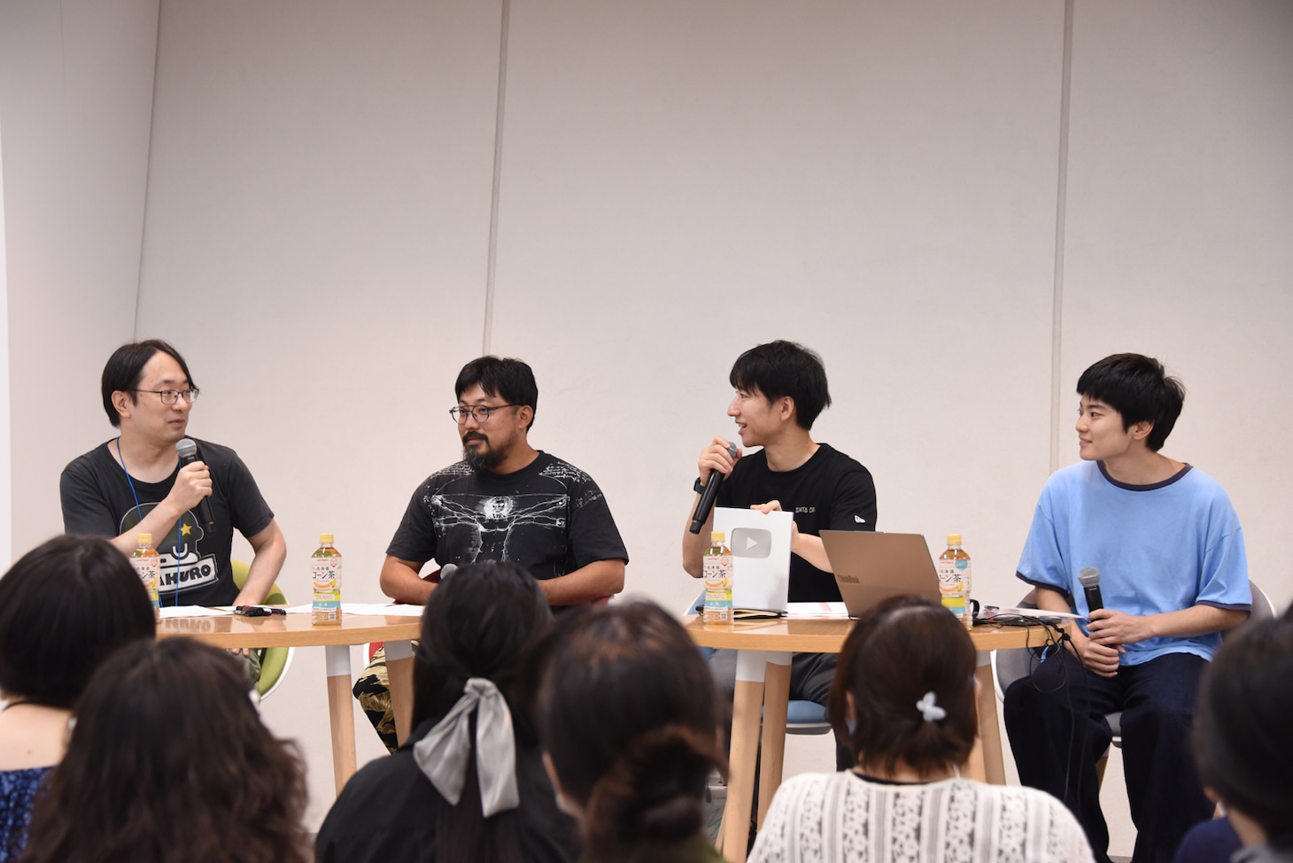 「ケンガンアシュラ＆ケンガンオメガ」トークショーの様子