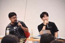 左からサンドロビッチ・ヤバ子、小林翔氏