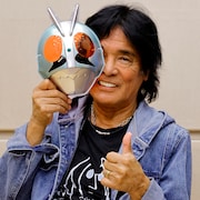 「東島ライダー」OPテーマのサビを松崎しげるが歌う「バッチリ刺激がありますよ!」