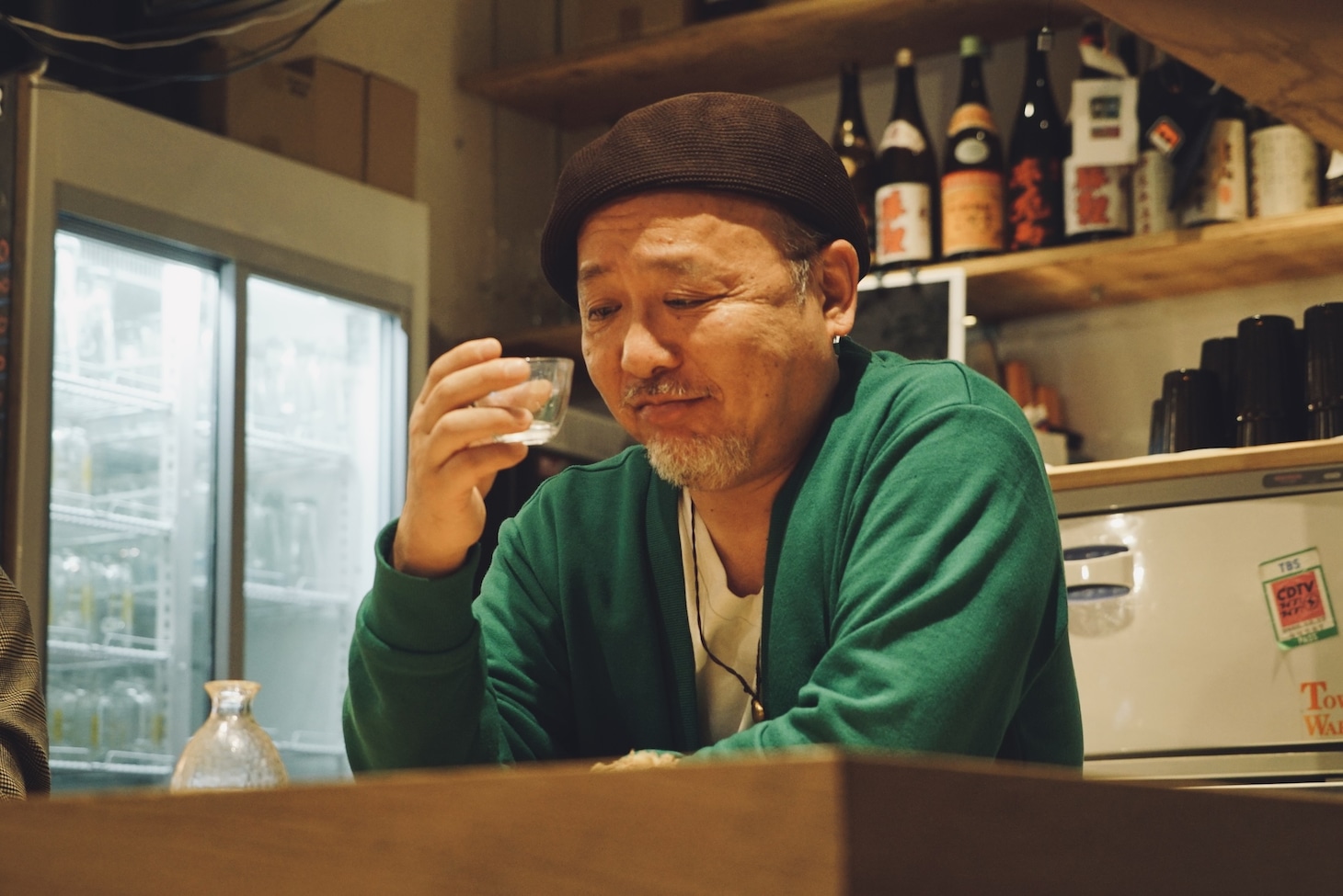 ドラマ「ワカコ酒 Season9」第1話に出演するマキタスポーツ  (c)新久千映／コアミックス (c)2025「ワカコ酒9」製作委員会