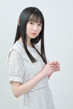 小春、秋人役を演じる会沢紗弥