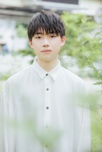 伊織役を演じる石橋陽彩