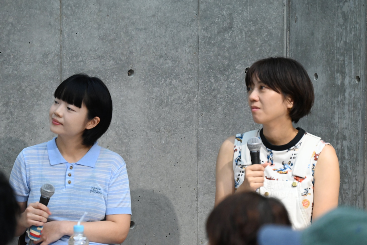 左から高妍、しまおまほ