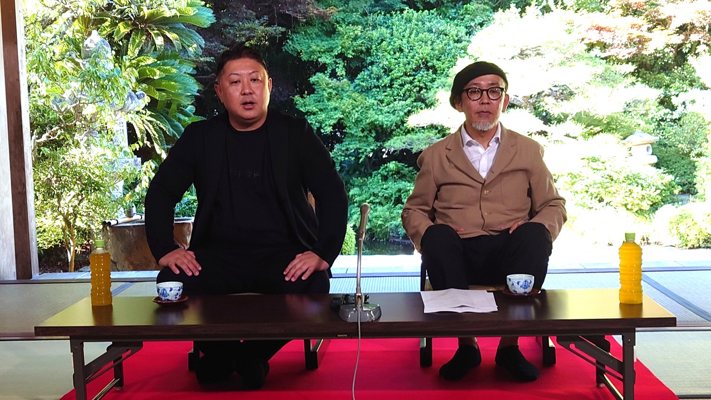 左から田部長右衛門氏、FROGMAN