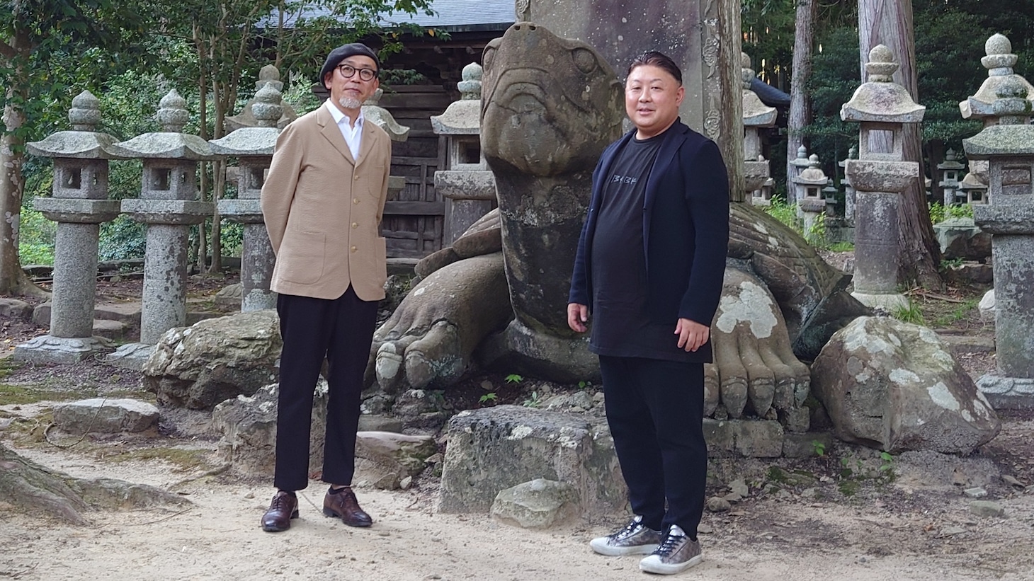 左からFROGMAN、田部長右衛門氏
