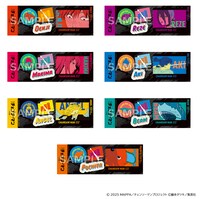 対象のエナジードリンクを2点購入するともらえるステッカー（全7種）