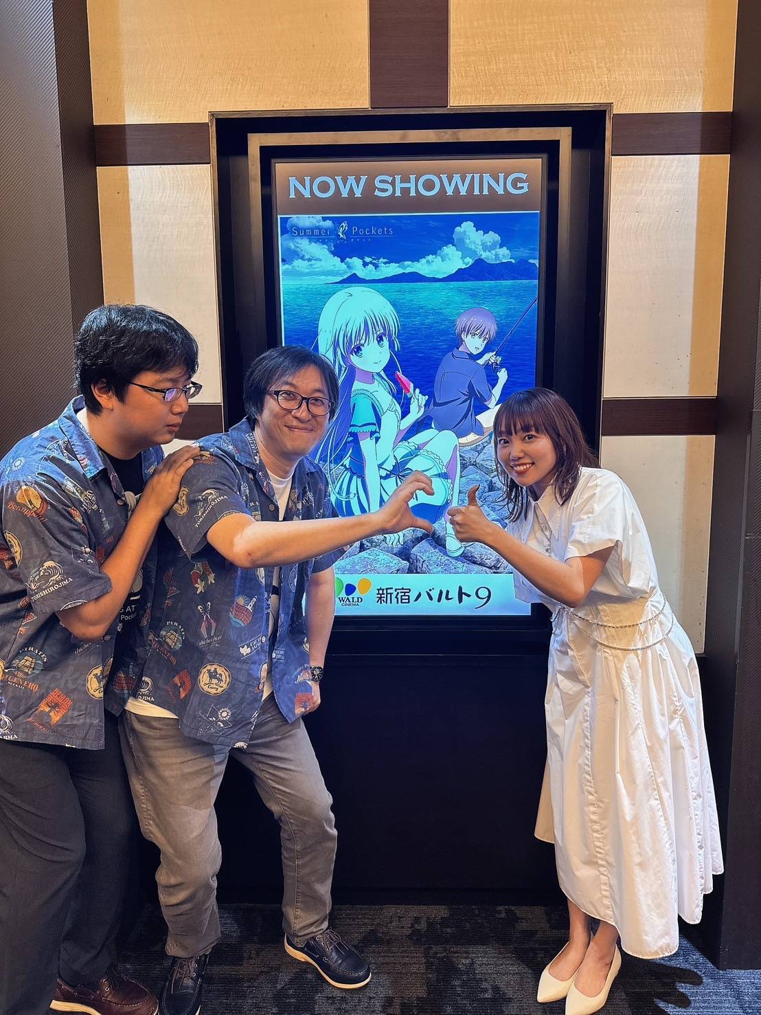 左から中島直人プロデューサー、原作シナリオを手がけた魁、鳴瀬しろは役の小原好美