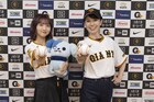 田中美海＆三石琴乃が巨人対広島戦で始球式、「ゾンビランドサガ」新作アピール