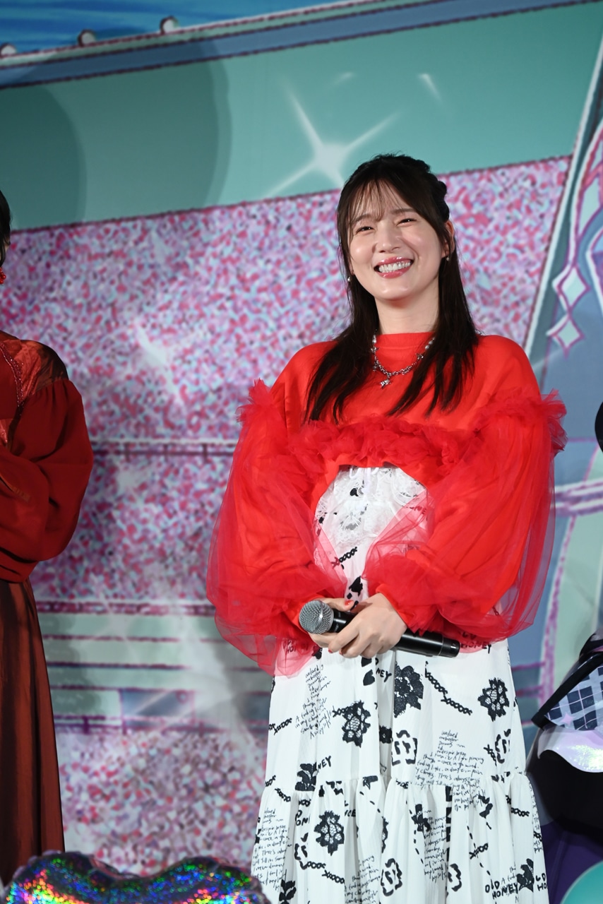 内田真礼