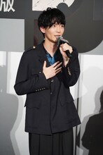 早川アキ役の坂田将吾