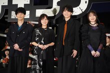 劇場版「チェンソーマン レゼ篇」ワールドプレミアにて、左から坂田将吾、楠木ともり、戸谷菊之介、上田麗奈