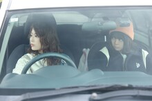 ドラマ「ふたりエスケープ」第1話より (c)田口囁一・一迅社／「ふたりエスケープ」製作委員会