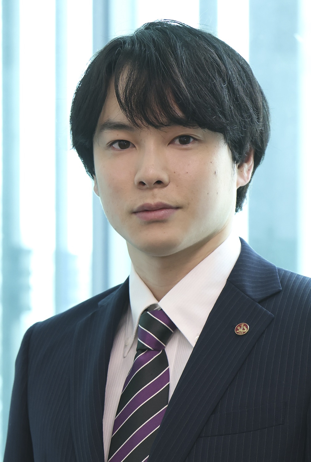 柾木玲弥扮する三宅圭吾