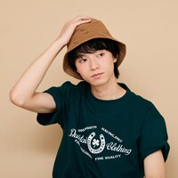 「スラマッパギ 逆についてるかも『日常』の帽子」