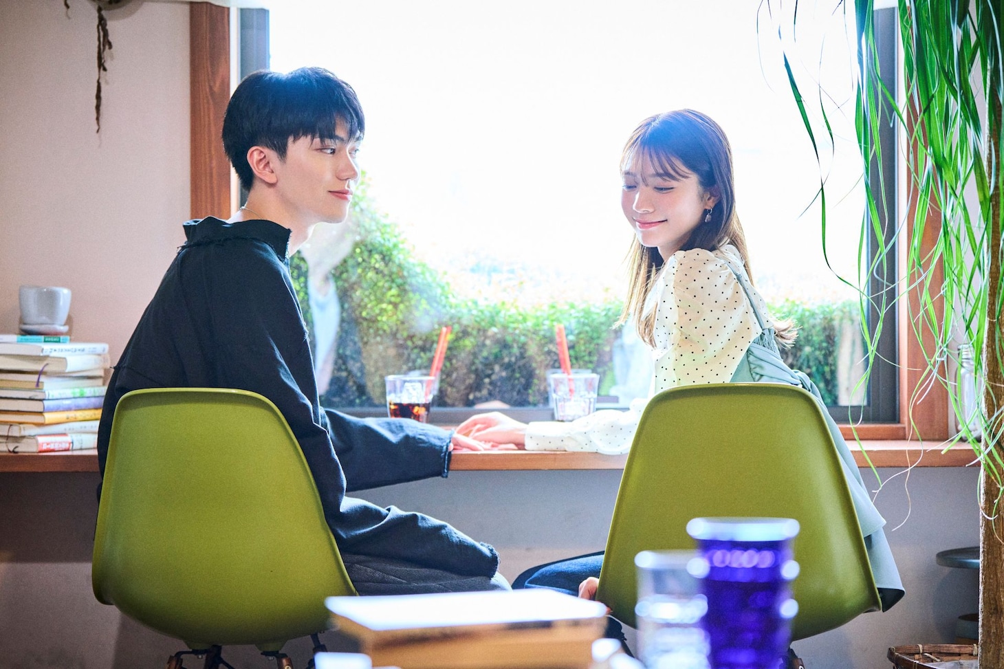 ドラマフィル「恋フレ ～恋人未満がちょうどいい～」ティザービジュアル (c)「恋フレ ～恋人未満がちょうどいい～」製作委員会・MBS