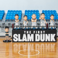 「SLAM DUNK FIGURE COLLECTION -湘北SET2-」と「THE FIRST SLAM DUNK ロゴフィギュア」