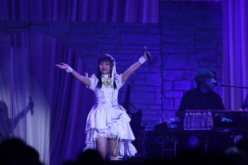 夢咲いぶき役の山﨑玲奈