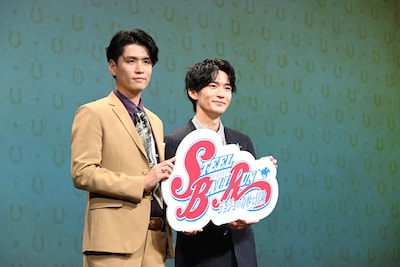 左から阿座上洋平、坂田将吾。