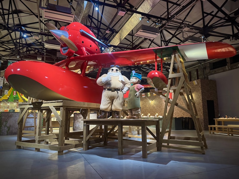 「ジブリの立体造型物展」より、「サボイア S-21」の展示 (c)1992 Hayao Miyazaki/Studio Ghibli,NN