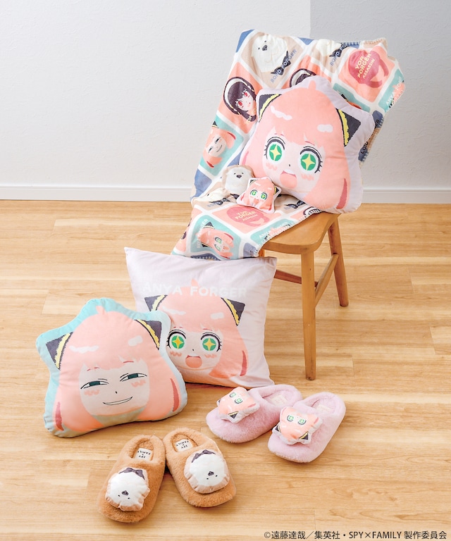 TVアニメ「SPY×FAMILY」と3COINSのコラボアイテム