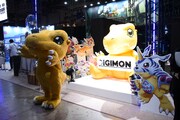 バンダイナムコエンターテインメントブース「デジモンストーリー タイムストレンジャー」の展示 (c)本郷あきよし・東映アニメーション (c)Bandai Namco Entertainment Inc.　