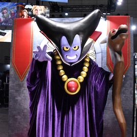 「東京ゲームショウ2025」で「DQ I&II」りゅうおうと記念撮影、アグモンにも会える