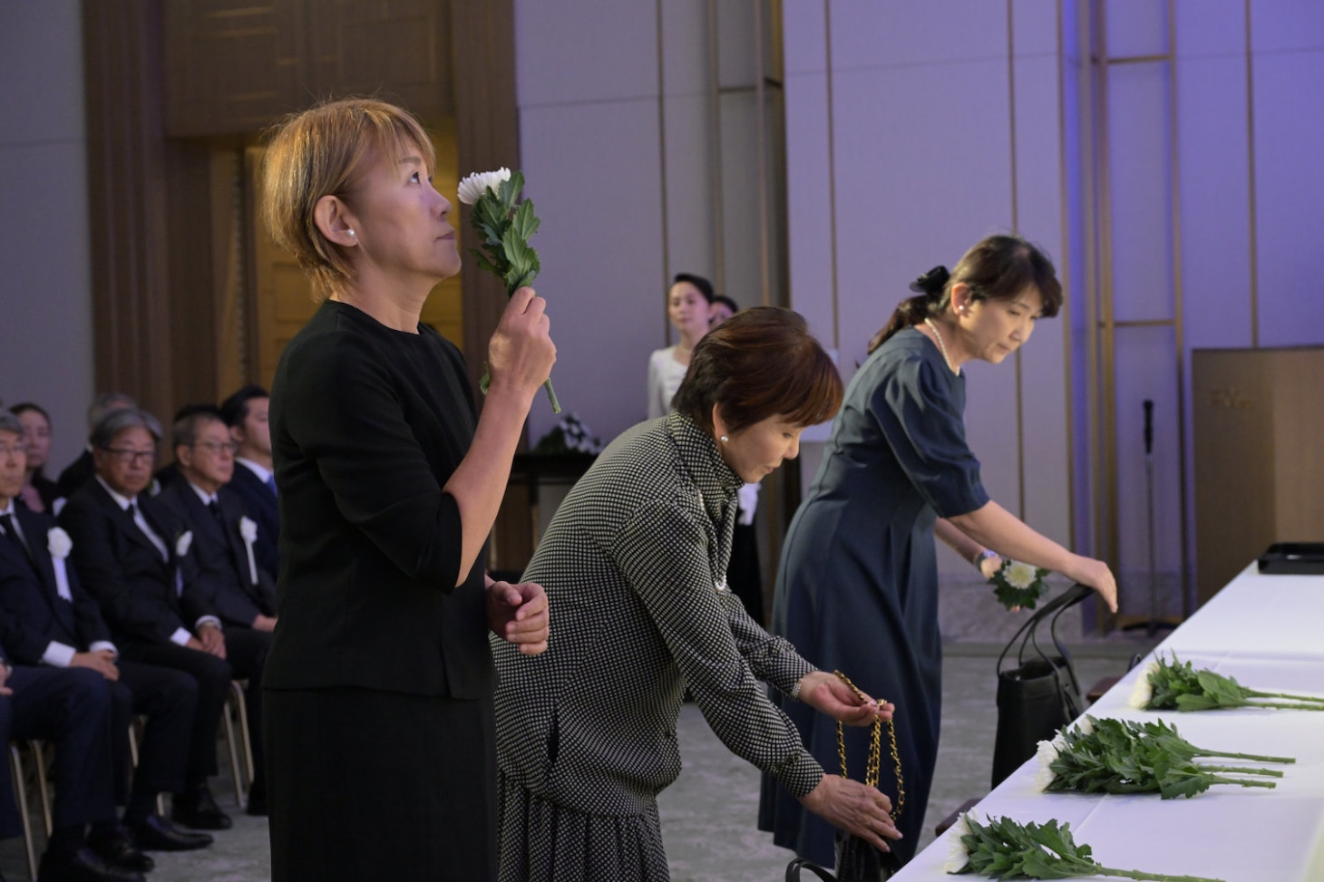 左から山田邦子、十朱幸代