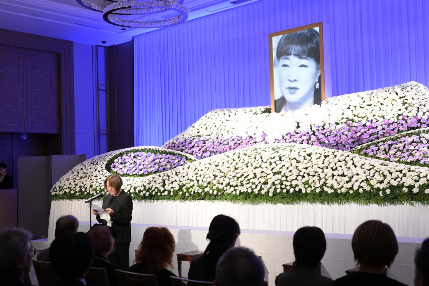 冒頭の挨拶を務めた大山のぶ代のマネージャー・小林明子氏