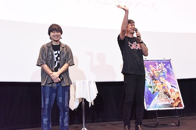 左から寺島惇太、菱田正和総監督