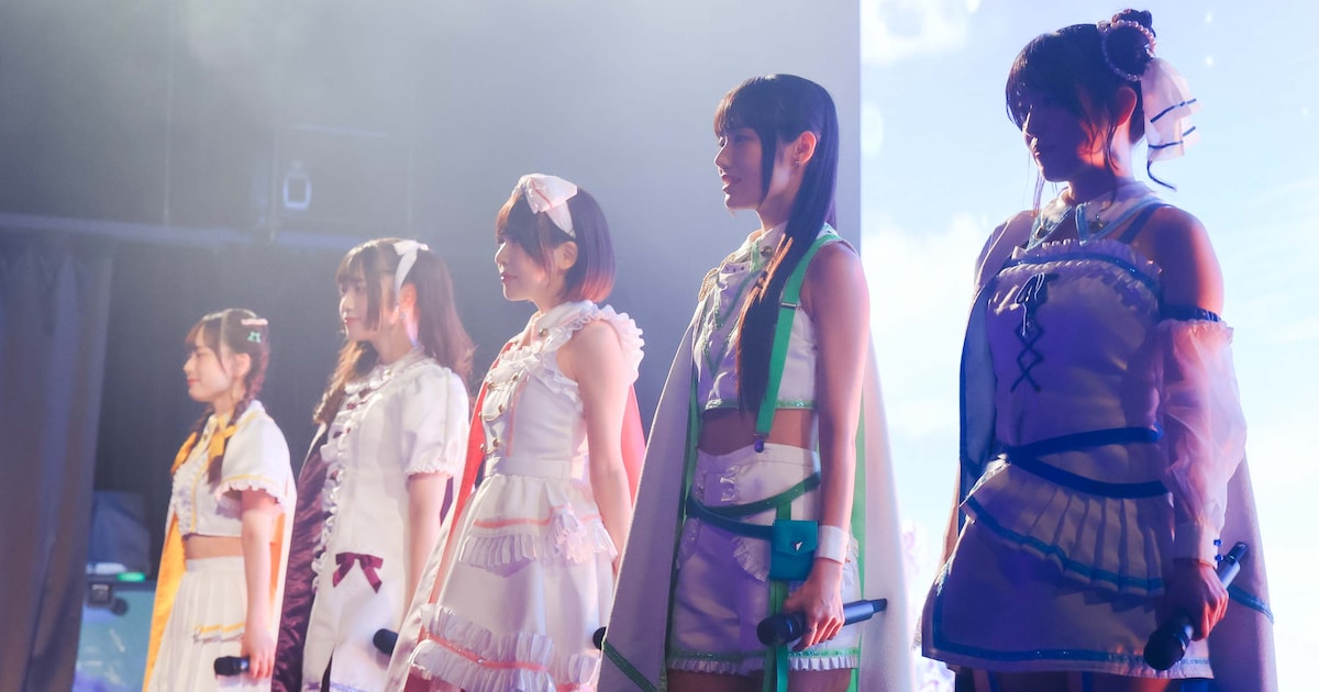 前橋ウィッチーズ」1周年ライブで5人が愛を叫ぶ「人生を変えてくれて 