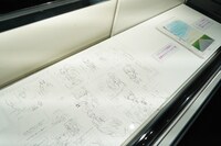 「ベツコミ55th ANNIV. BEYOND THE PAGE 好き、のつづき。」の展示の様子