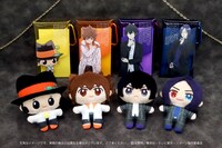 ナムコとナムコオンラインクレーンに登場するプライズ。「『ちょこ友』ぬいぐるみ」（上段）、「クリアマルチケース」