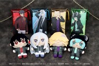 ナムコとナムコオンラインクレーンに登場するプライズ。「『ちょこ友』ぬいぐるみ」（上段）、「クリアマルチケース」