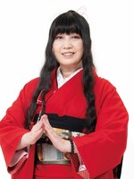 「DESIGNS 永野護デザイン展」音声ガイドでナレーションを務める川村万梨阿。