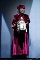 舞台「チ。ー地球の運動についてー」より、吹越満