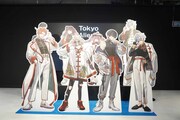 「東京エイリアンズ 超ハオ☆ハオ ショップ」等身大パネル
