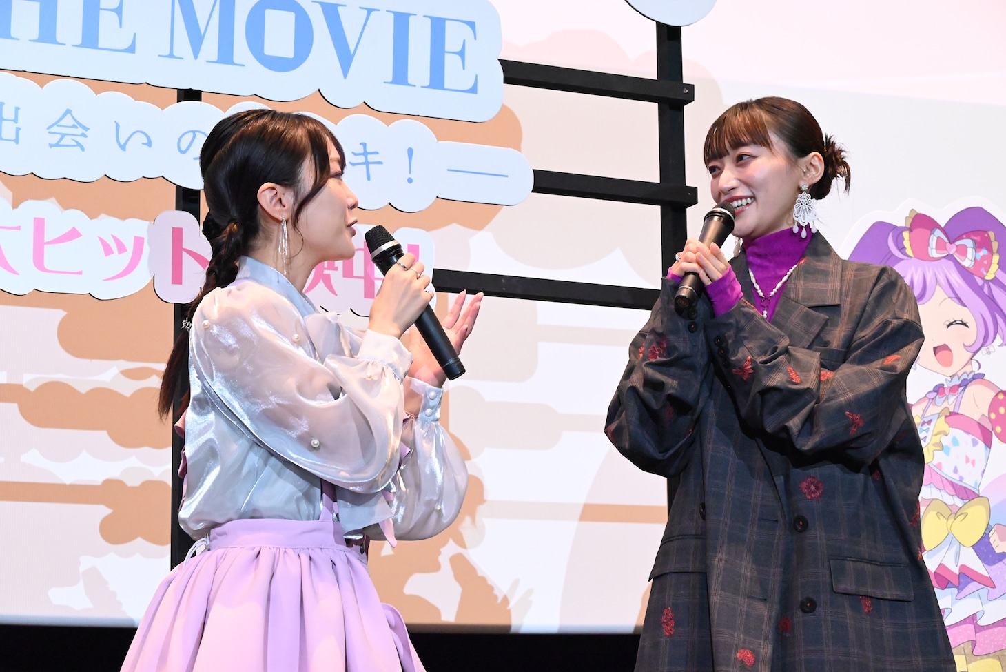 左から下地紫野、茜屋日海夏