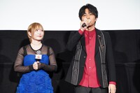 左から白石晴香、小林親弘