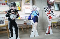 「サンデー文化祭」の会場内の様子。中央が百瀬アキラ