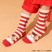 「ハイキュー!! もこもこルームソックス」ケンマネコモデルの着用イメージ