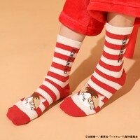 「ハイキュー!! もこもこルームソックス」ケンマネコモデルの着用イメージ