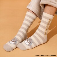 「ハイキュー!! もこもこルームソックス」ボクトフクロウモデルの着用イメージ