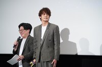 MCを務めた天津飯大郎と宮野真守。