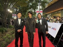 左から髙橋渉監督、佐野晶哉（Aぇ! group）、柿澤勇人