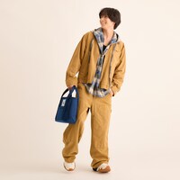 「夏目友人帳」フェルトトートバッグの使用イメージ