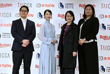 左から高橋宙生氏、松井玲奈、王敏惠氏、花宮麻衣氏